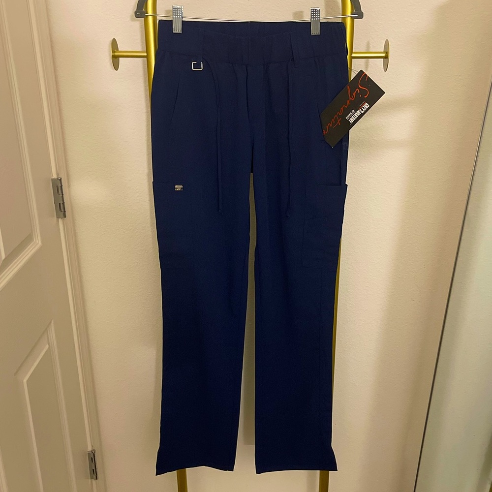 NWT Barco Grey’s Anatomy cargo scrub pants in XS - color indigo